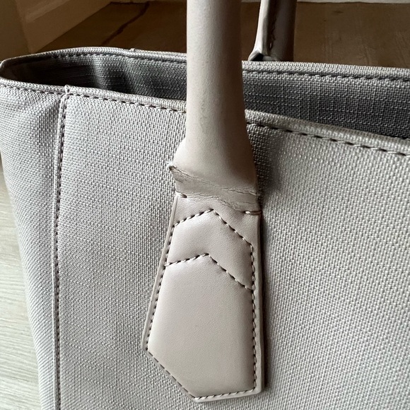 Dagne Dover The Legend Signature Tote in Bleeker Blush - Picture 3 of 12